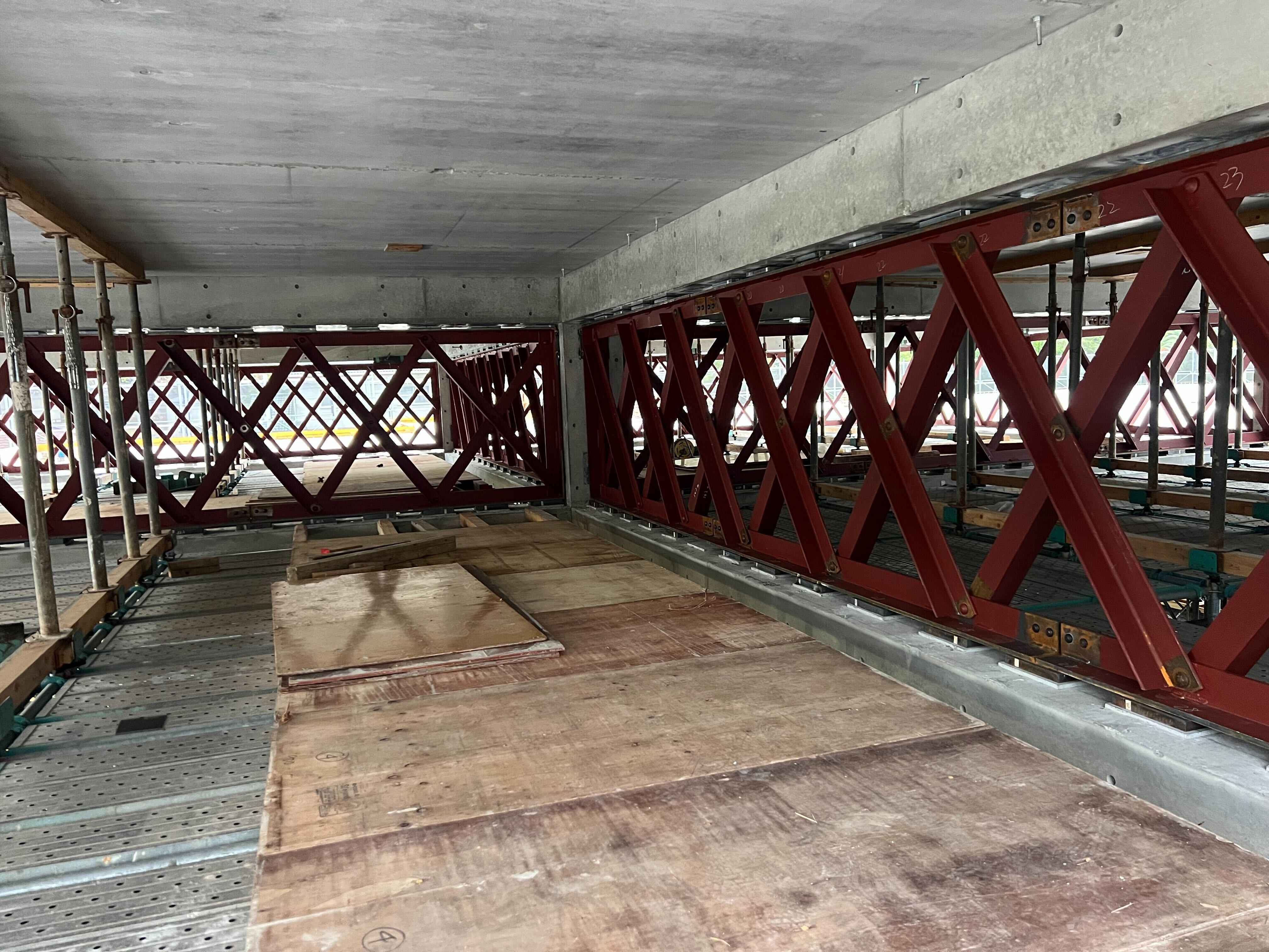 2025/09　下田市　新築棟格子壁　31t